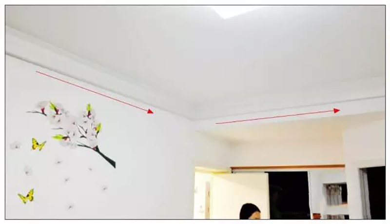 明装管道在吊顶上的走向图
